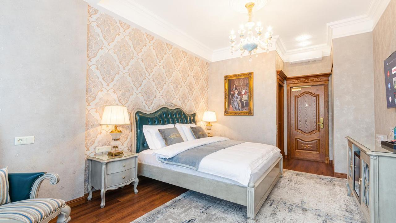 Gregory Boutique Hotel Chisinau Ngoại thất bức ảnh A bedroom