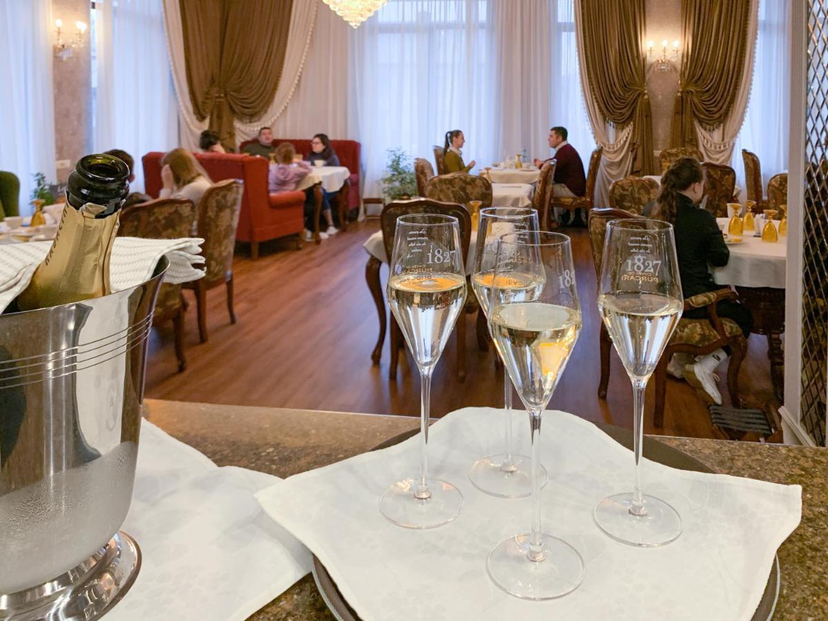 Gregory Boutique Hotel Chisinau Ngoại thất bức ảnh Restaurant